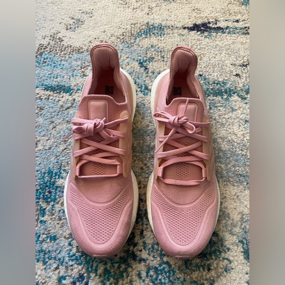 Adidas Ultraboost 22 Running Shoe - Women's - Size 11 - Pink
